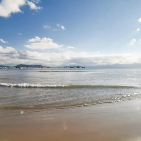 100M Da Praia Na Cachoeira Do Bom Jesus P396 Florianopolis Exterior photo