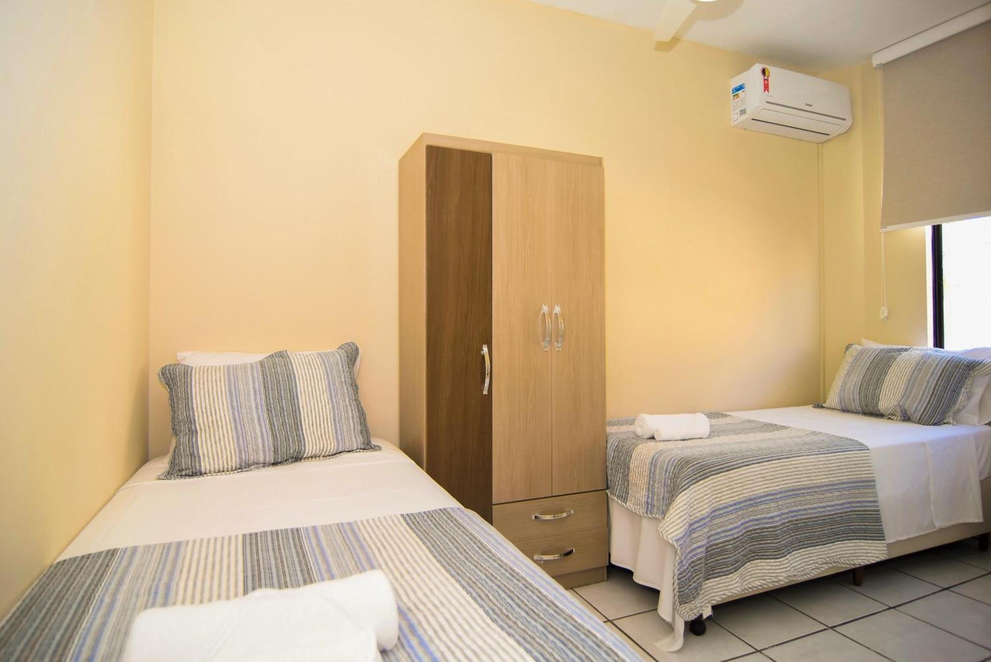 100m Da Na Cachoeira Do Bom Jesus P396 Apartment *